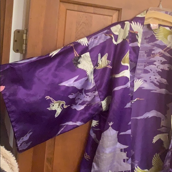 Kimono - Picture 2 of 3